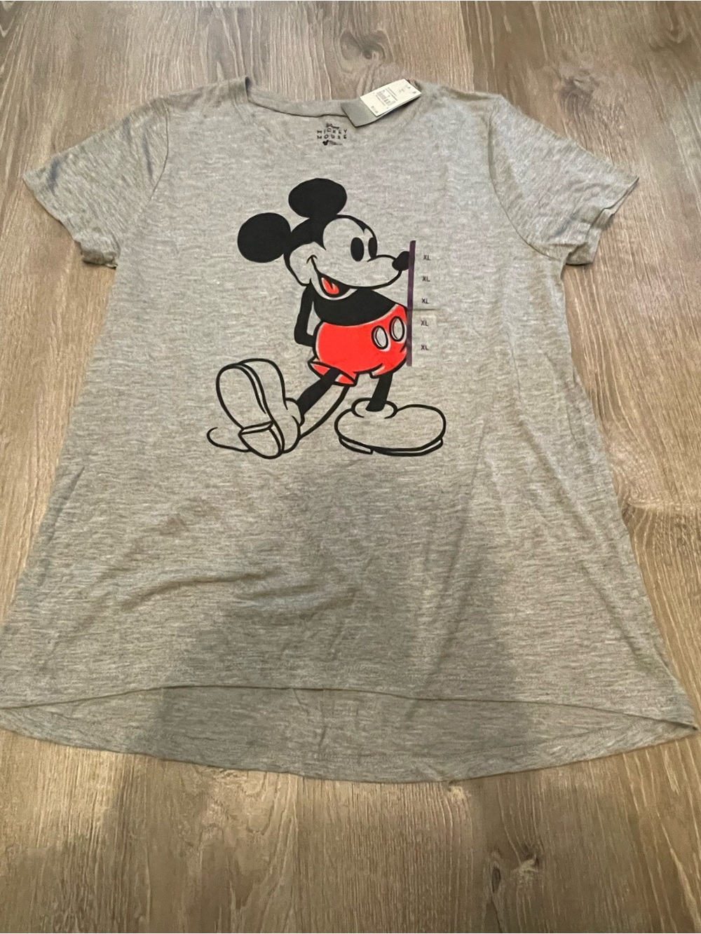 Disney Mickey Mouse gray t-shirt with Mickey Mouse graphic, size XL #disney